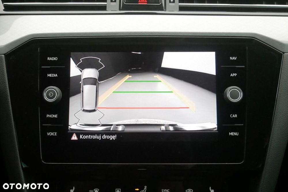 Volkswagen Passat Variant - 21