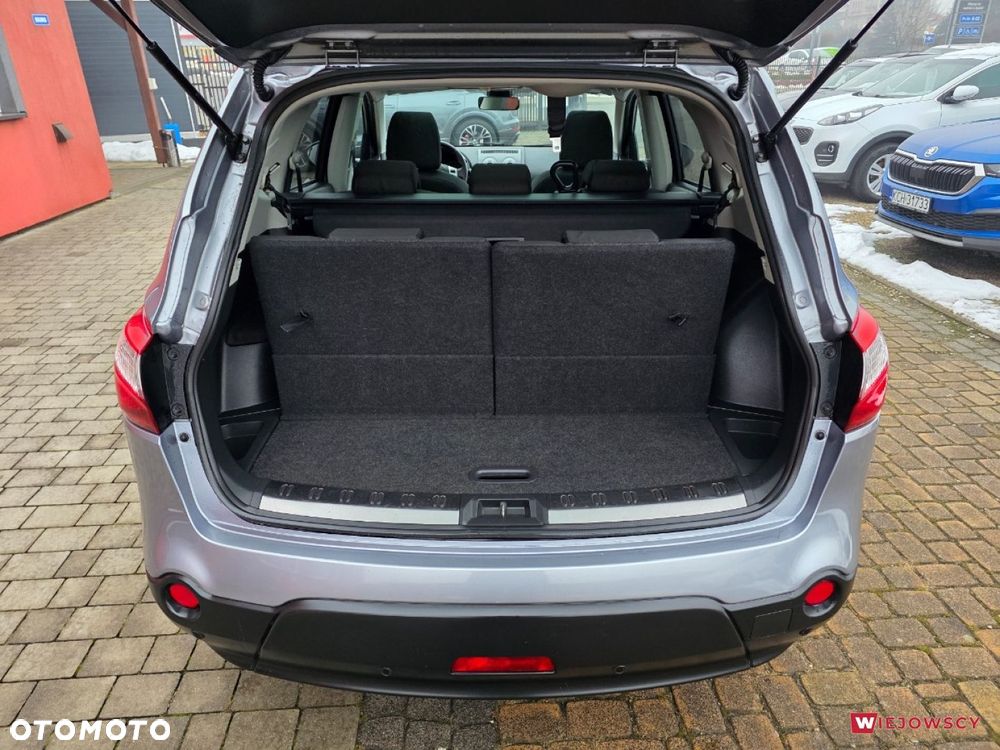 Nissan Qashqai+2 - 14