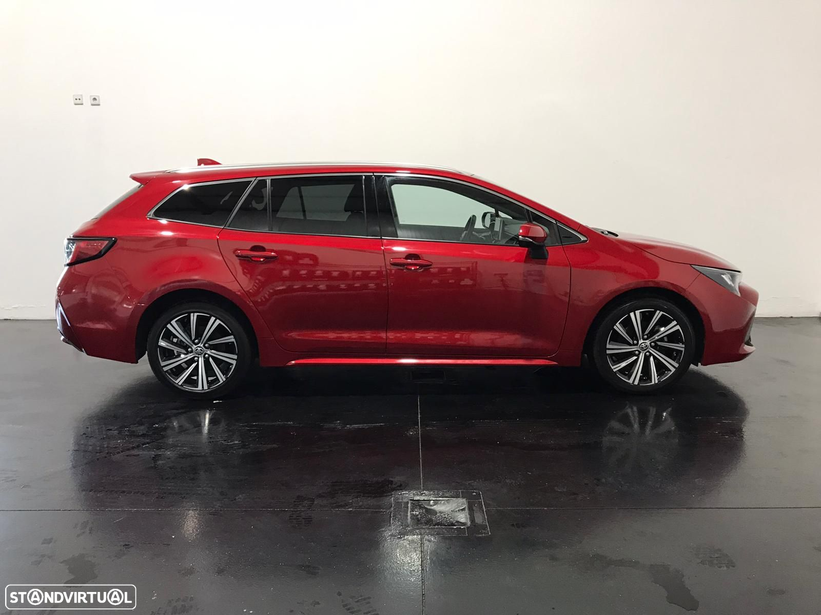 Toyota Corolla Touring Sports 1.8 Hybrid Comfort+P.Sport - 17