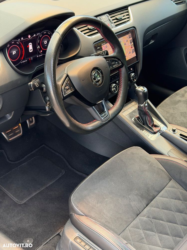 Skoda Octavia 2.0 TDI DSG 4X4 RS - 9