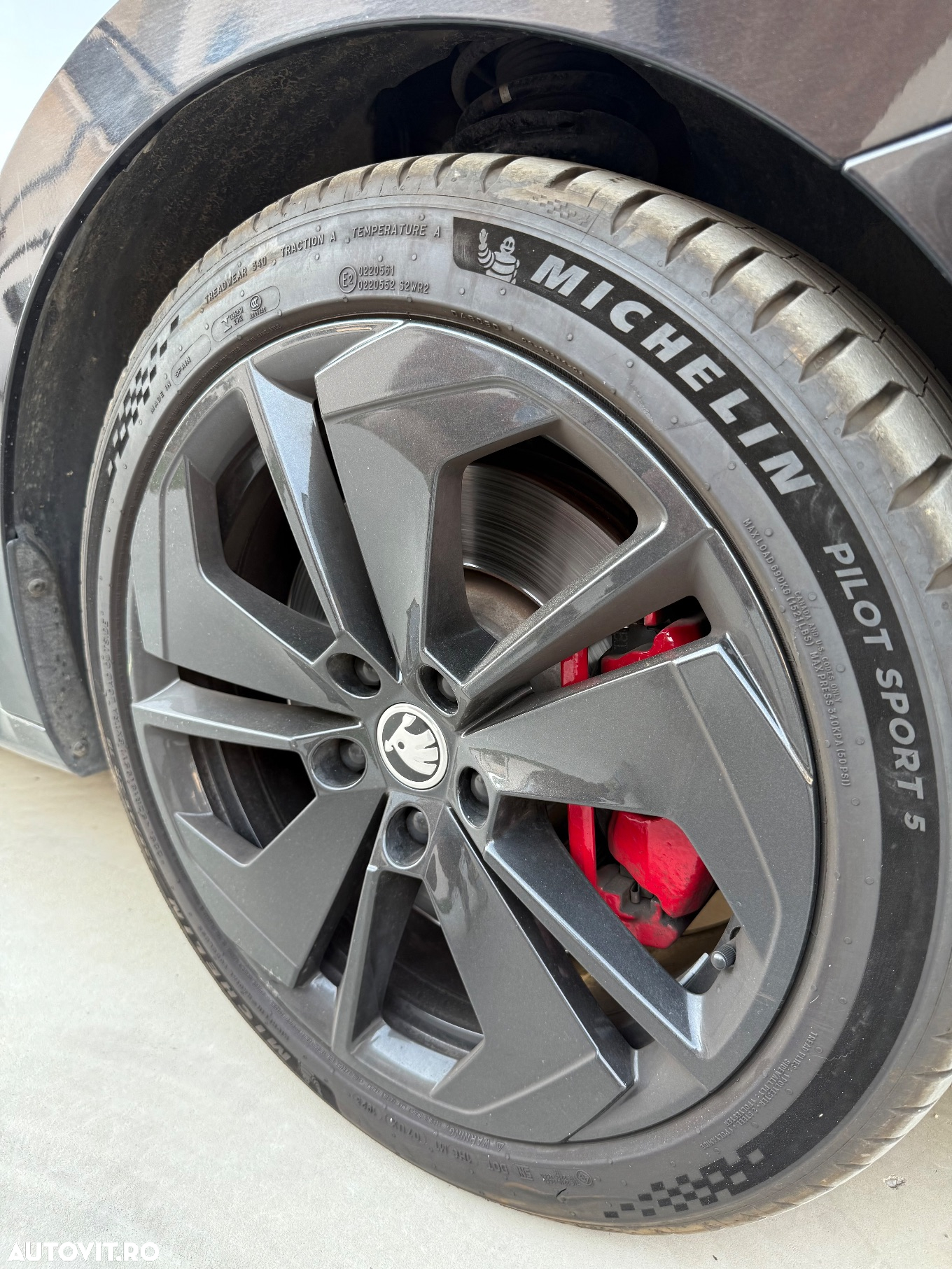 Skoda Octavia 2.0 TSI DSG RS - 26