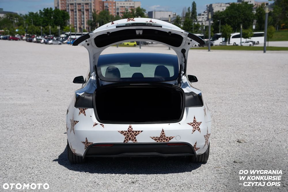 Tesla Model 3 - 14
