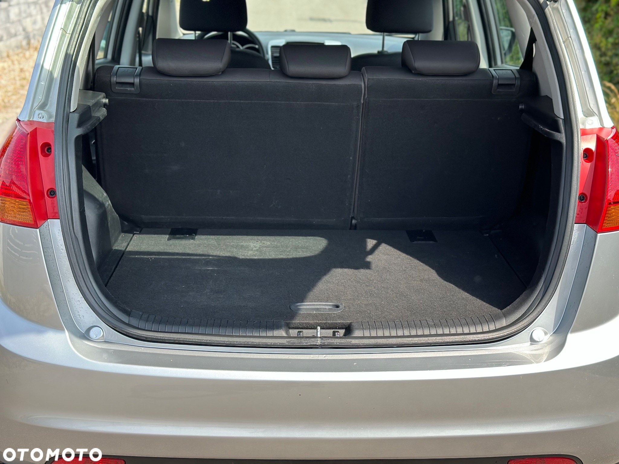 Kia Venga 1.6 CRDi 128 Vision - 30