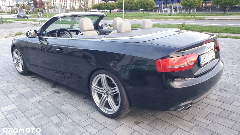 Audi A5 Cabrio - 31