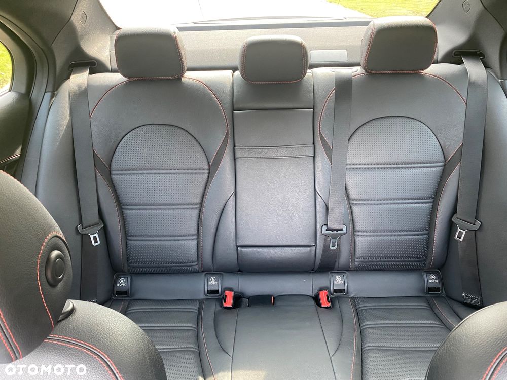 Mercedes-Benz Klasa C AMG 43 4-Matic - 16