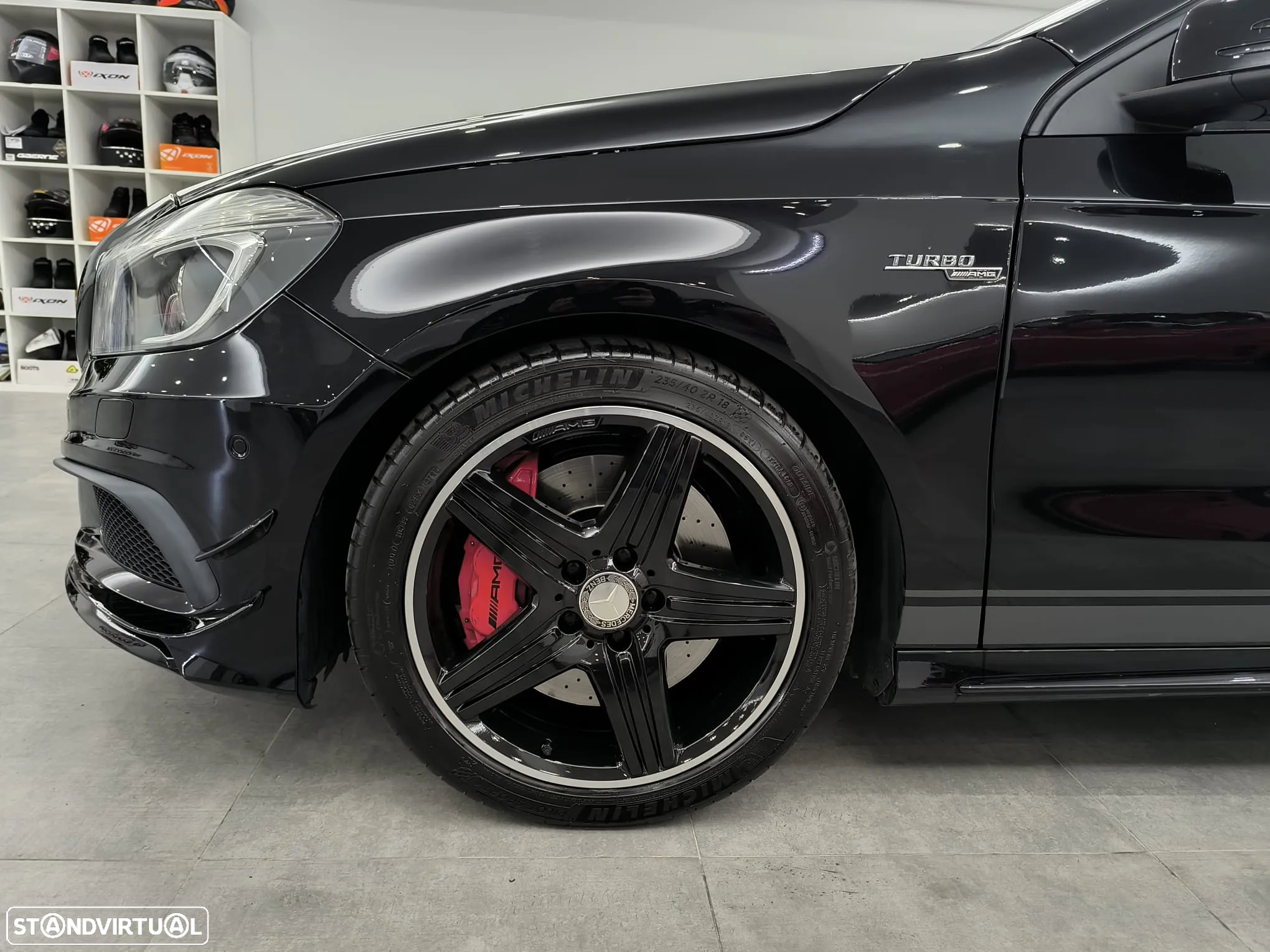 Mercedes-Benz A 45 AMG 4Matic Speedshift 7G-DCT - 16