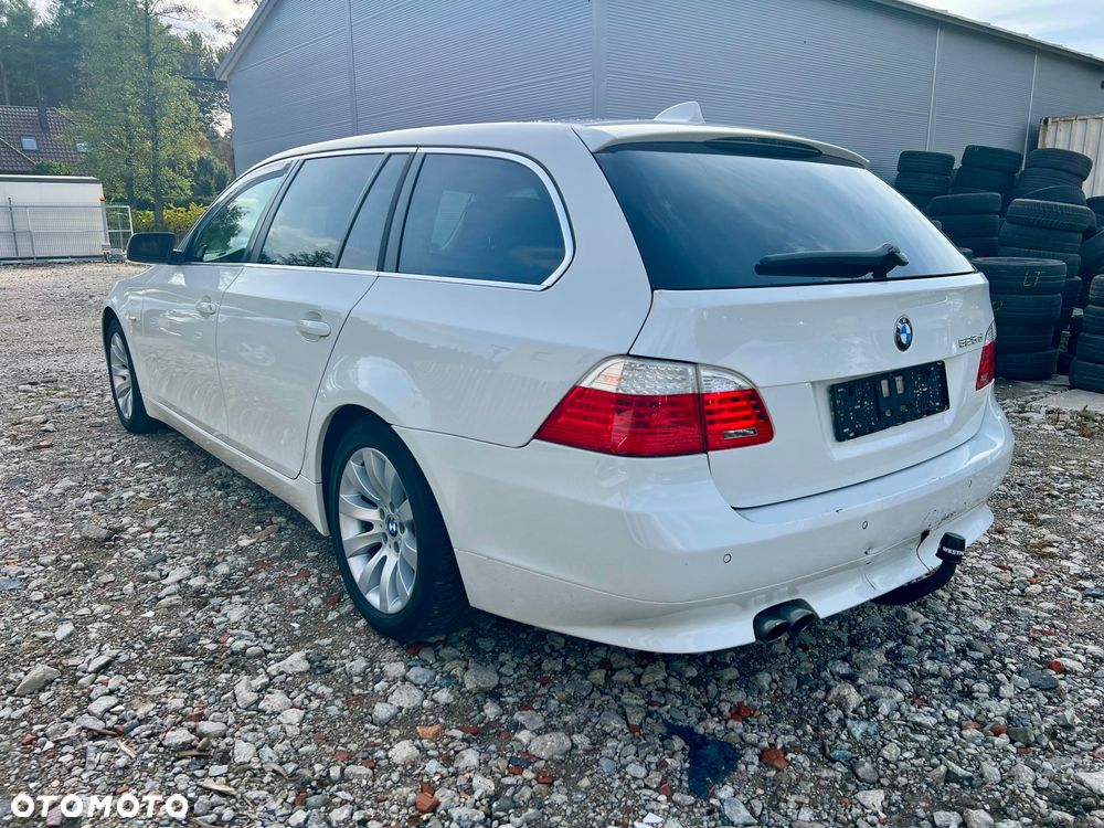 BMW Seria 5 525d - 8