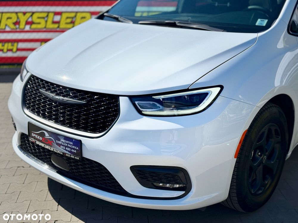 Chrysler Pacifica - 6