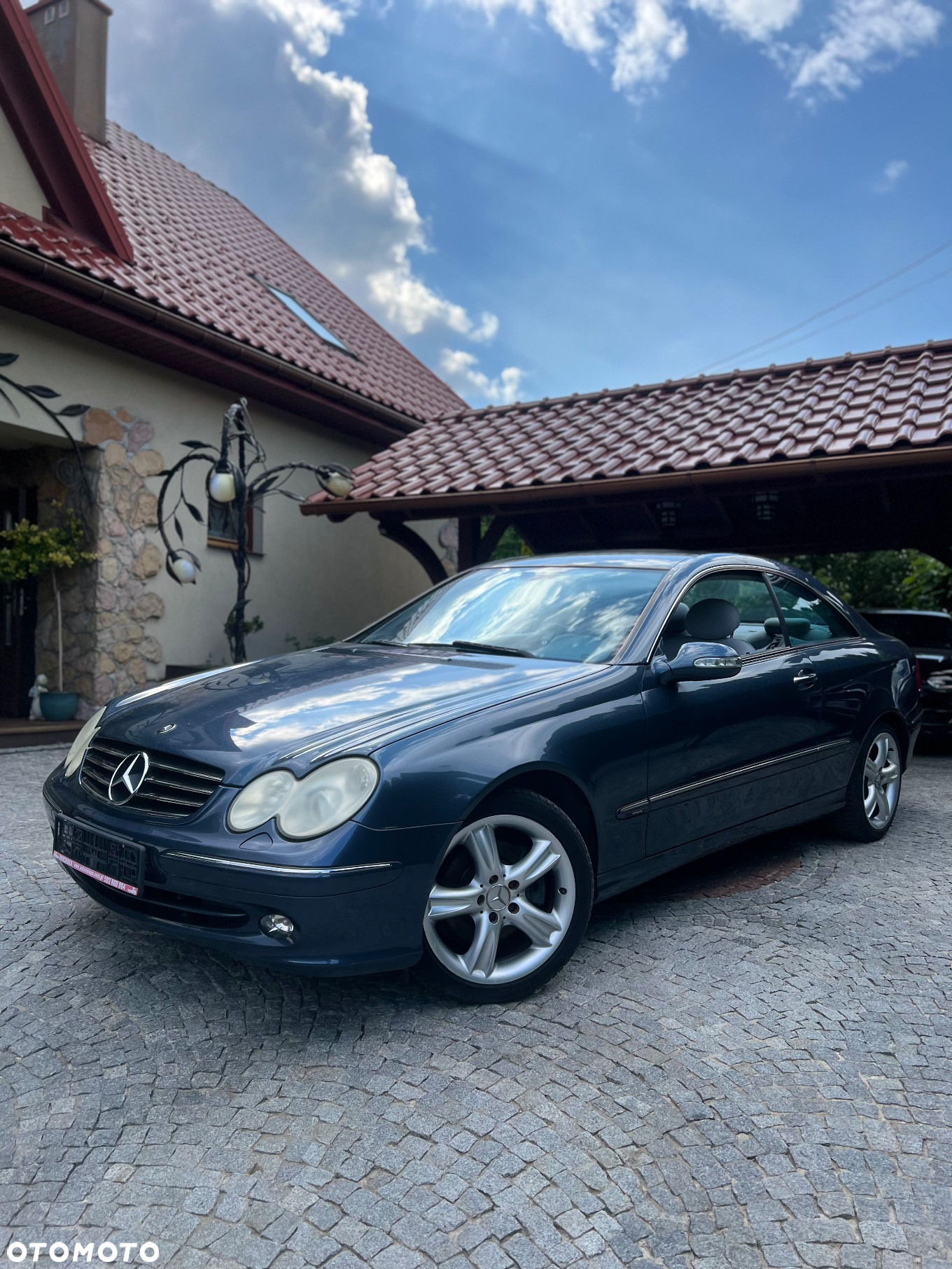 Mercedes-Benz CLK - 24