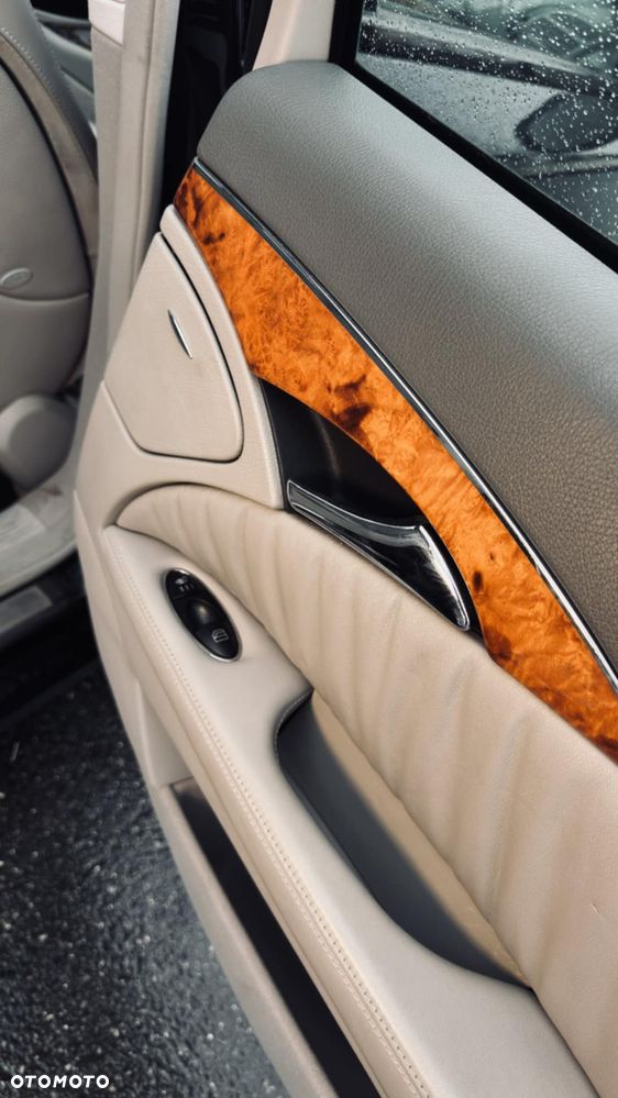 Mercedes-Benz Klasa E 500 4Matic Automatik Elegance - 12