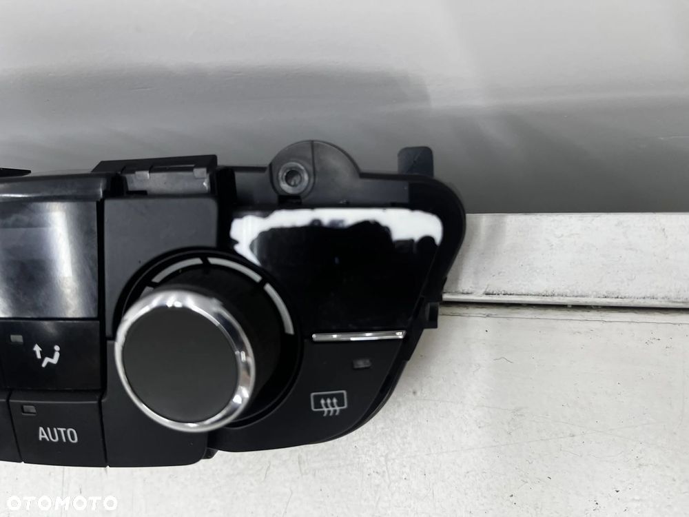 Panel klimatyzacji Opel Insignia A 08-17r. sterowania nawiewem wentylacją 13273097 - 4