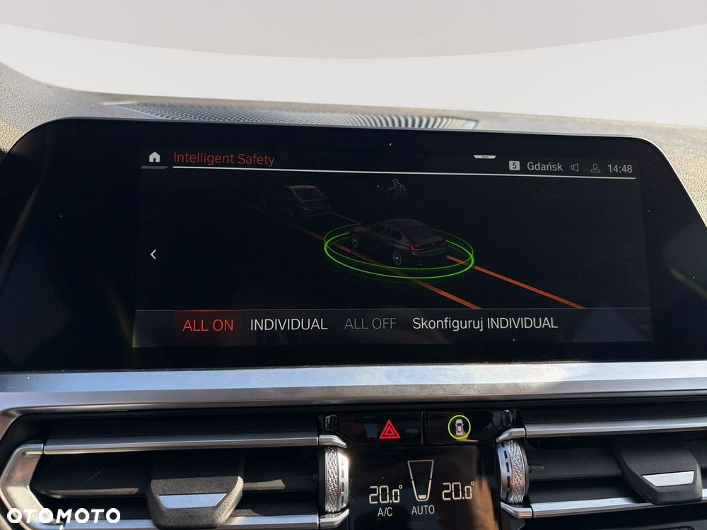 BMW Seria 3 320i Sport Line - 22