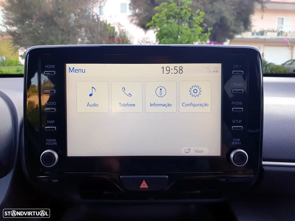 Toyota Yaris Cross 1.5 HDF Comfort Plus - 26