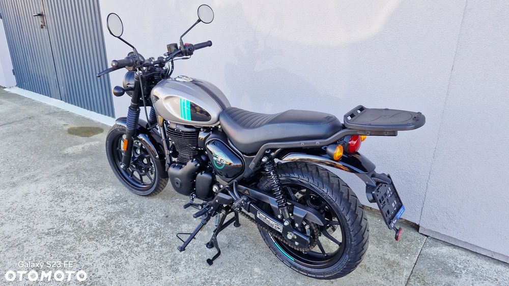 Royal Enfield HNTR - 28