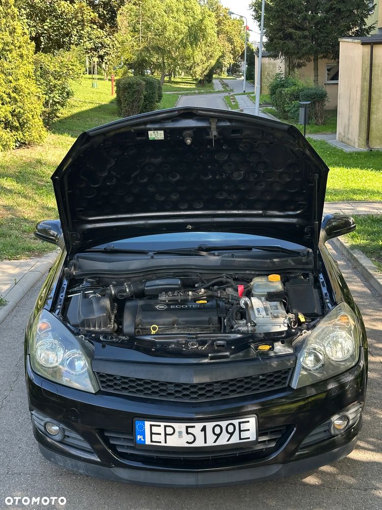 Opel Astra 1.6 Sport - 21