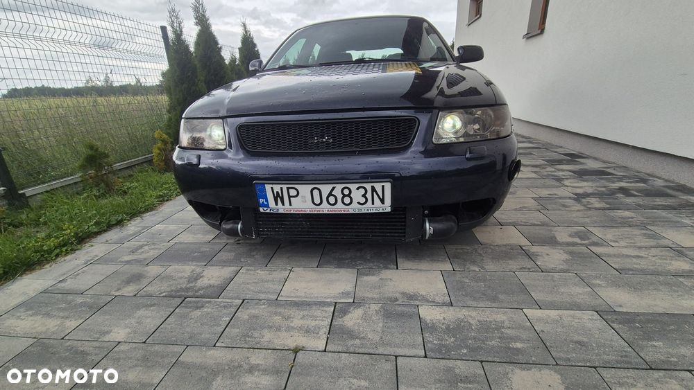 Audi A3 Sportback - 1