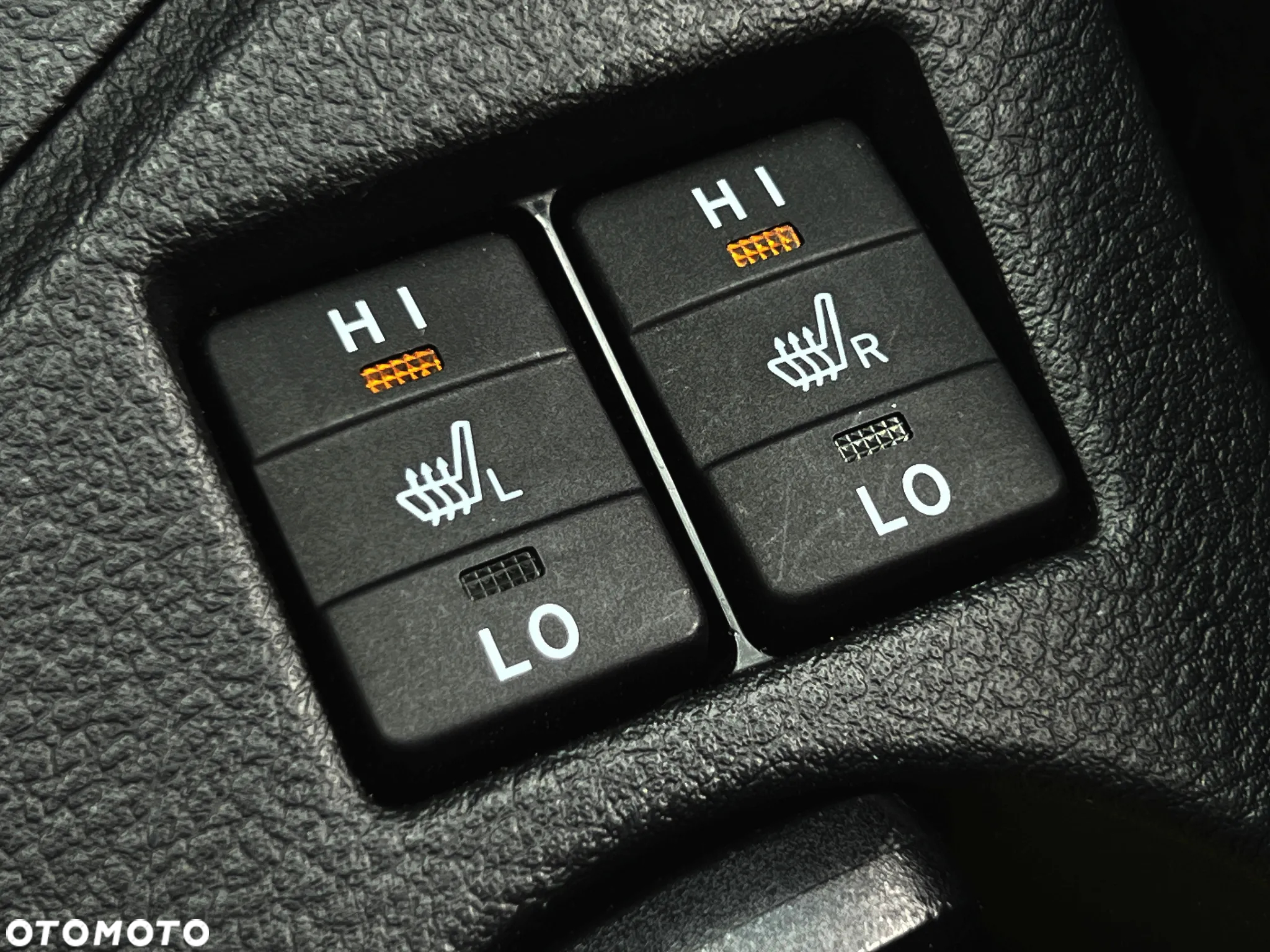 Toyota Auris 1.8 HSD Prestige NAVI - 30