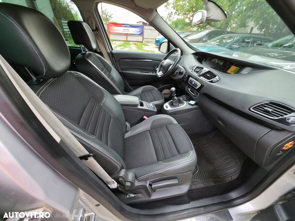 Renault Grand Scenic Energy dCi 130 Euro 6 S&S Bose Edition - 25