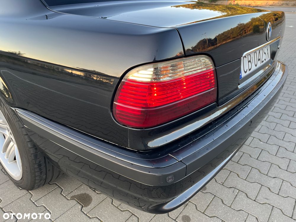 BMW Seria 7 740d - 13