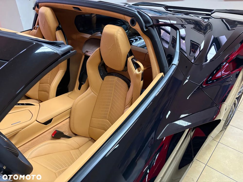 Chevrolet Corvette - 4