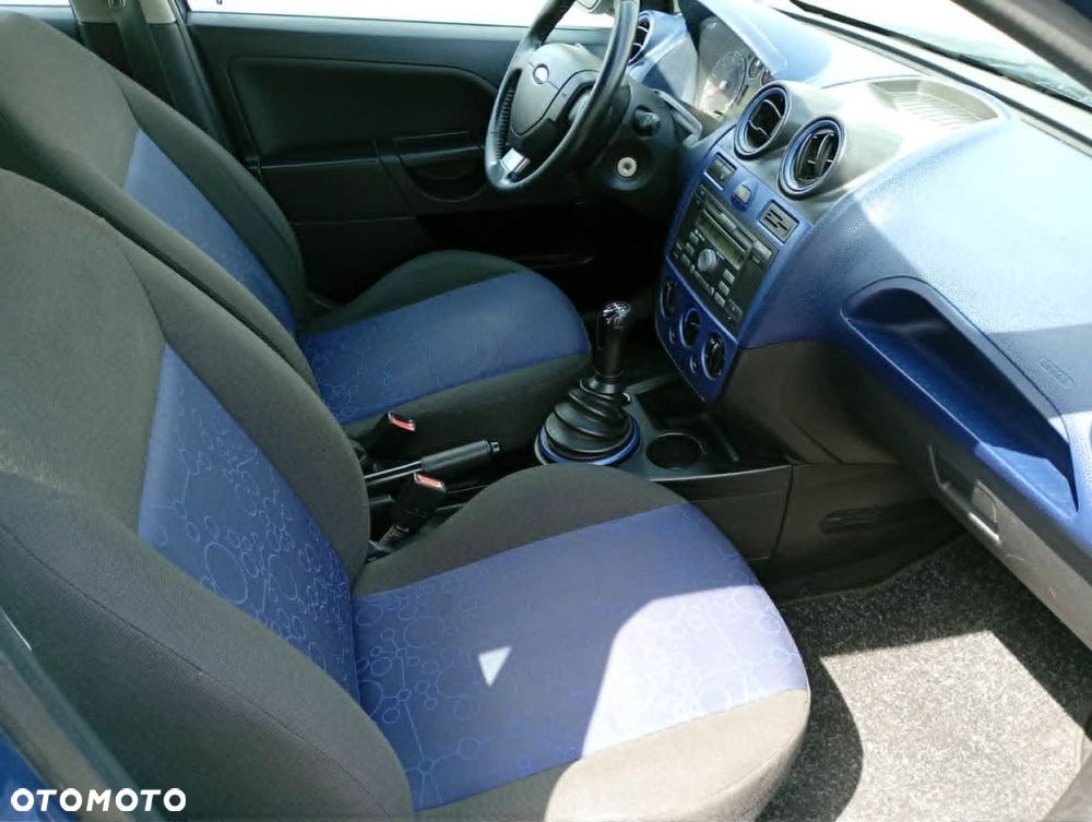Ford Fiesta - 9