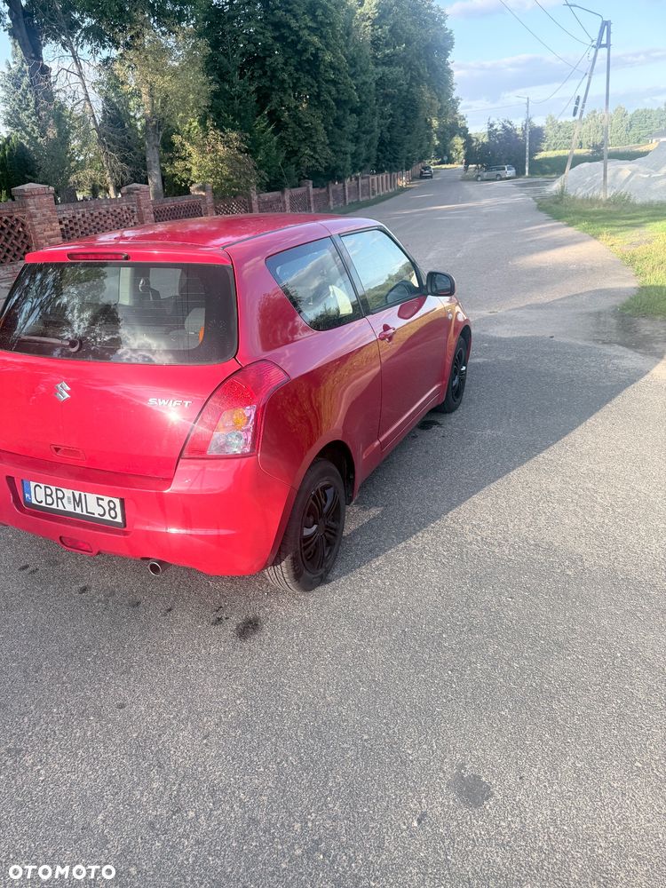 Suzuki Swift - 8