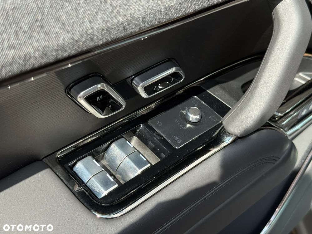 Land Rover Range Rover Sport D350 Autobiography - 18