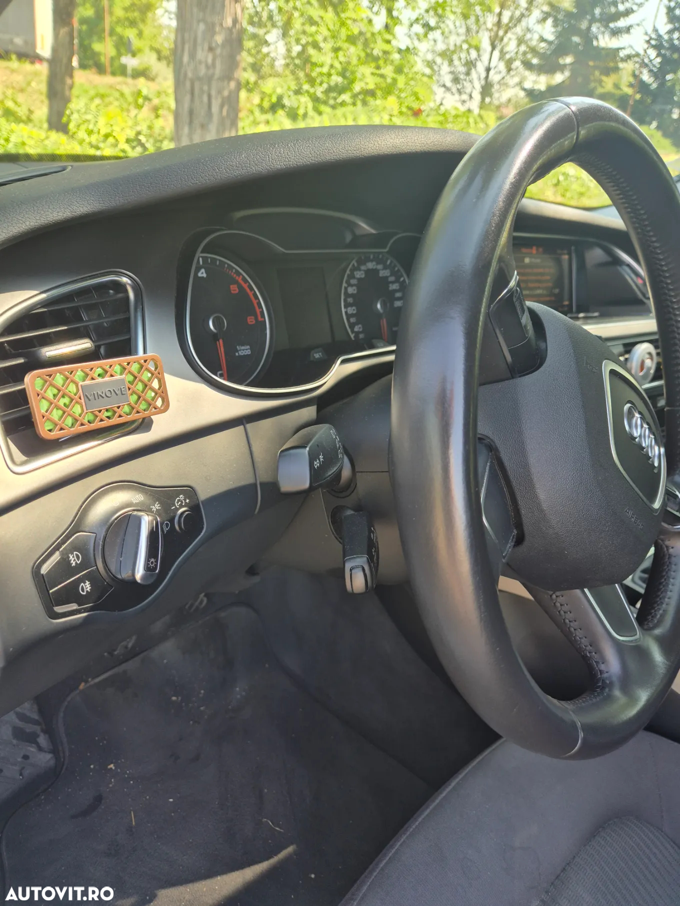 Audi A4 Avant 2.0 TDI DPF Ambiente - 17