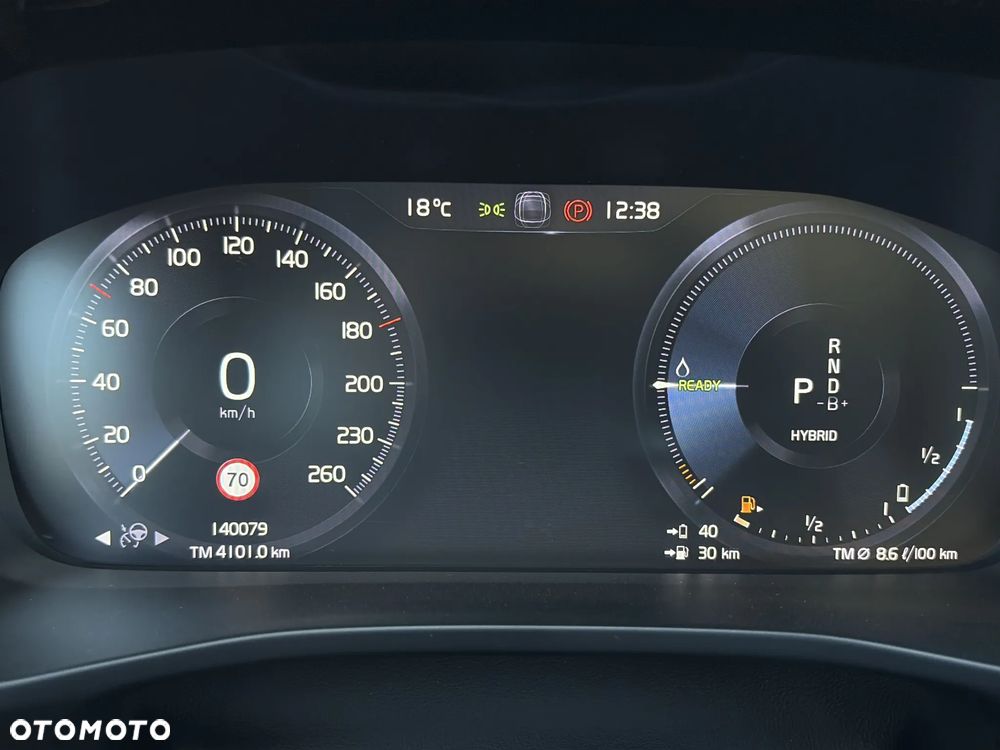 Volvo XC 40 - 39