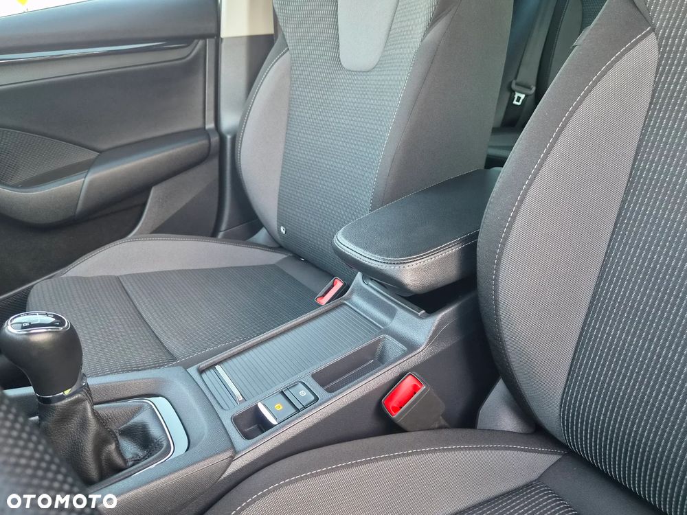 Skoda Octavia 1.5 TSI ACT Ambition - 28