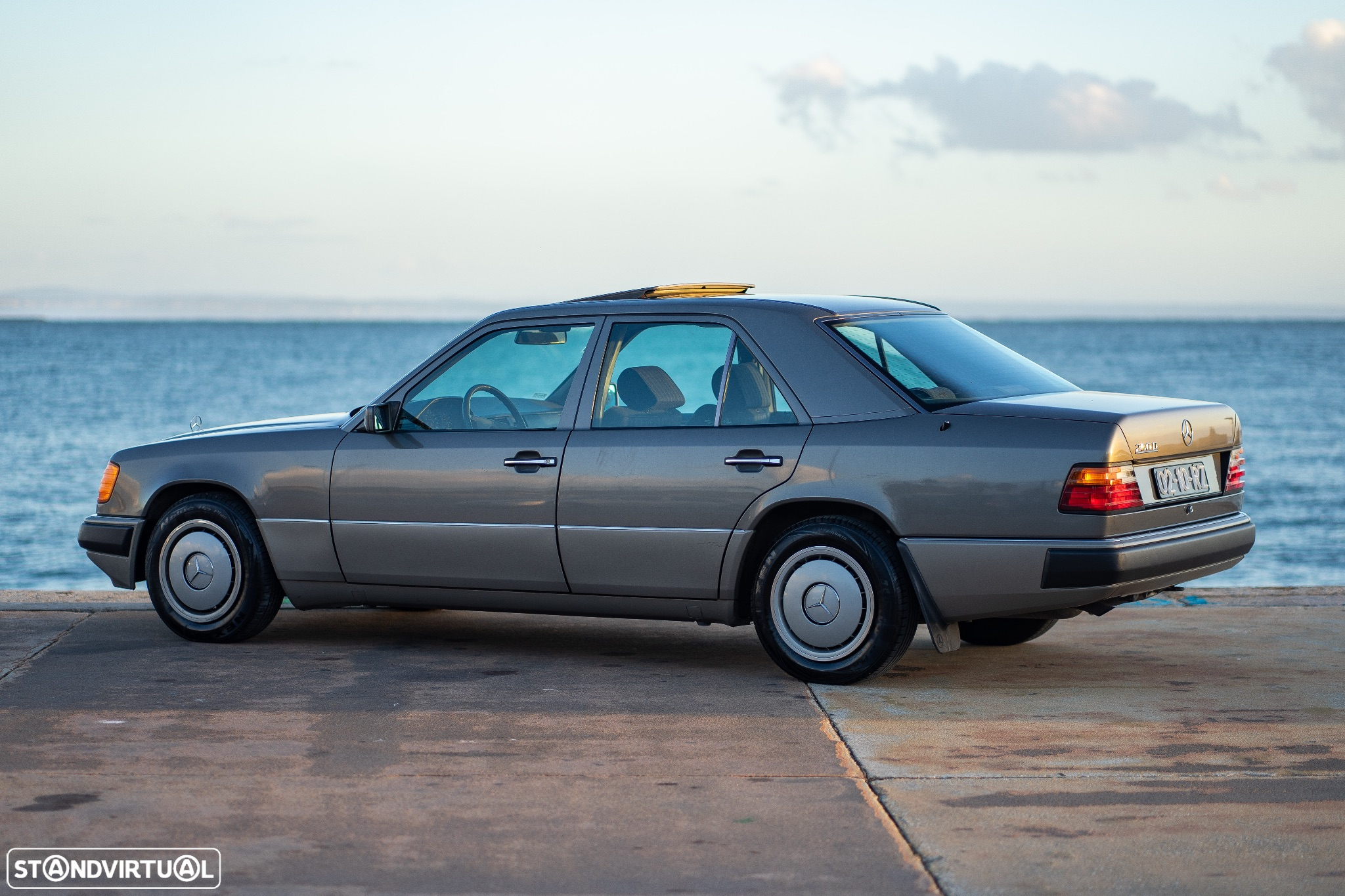 Mercedes-Benz E 250 - 33