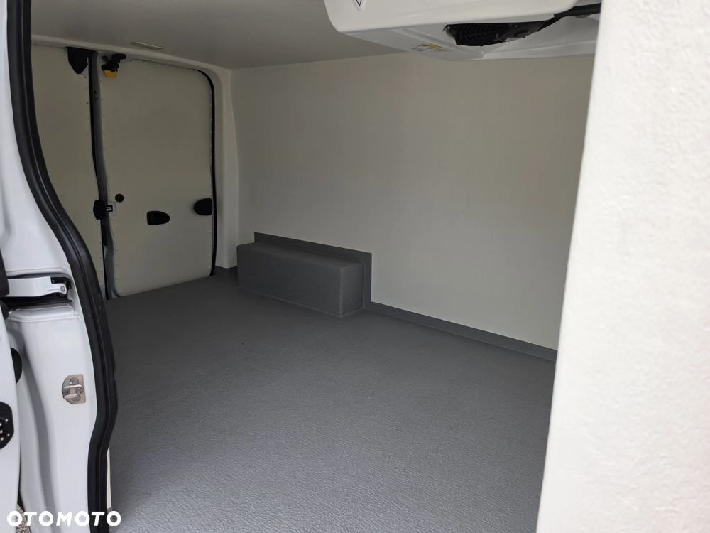 Renault Trafic L2H1 Chłodnia Nowy model 34tys km SalonPL FV23% - 13