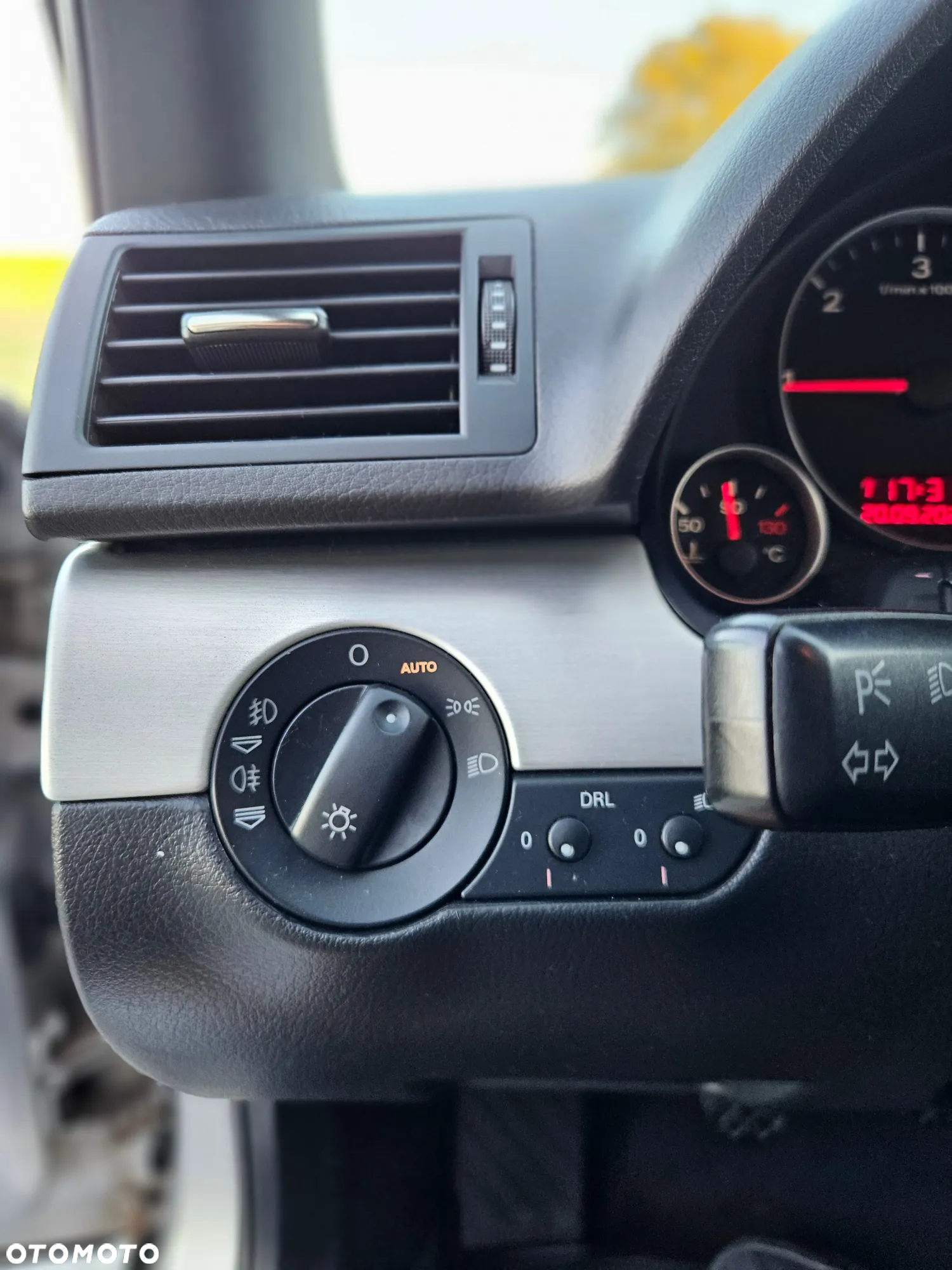 Audi A4 Avant 2.0 TDI - 27