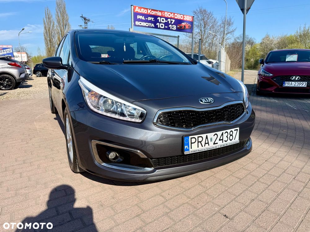 Kia Ceed 1.4 CVVT Dream-Team Edition - 21