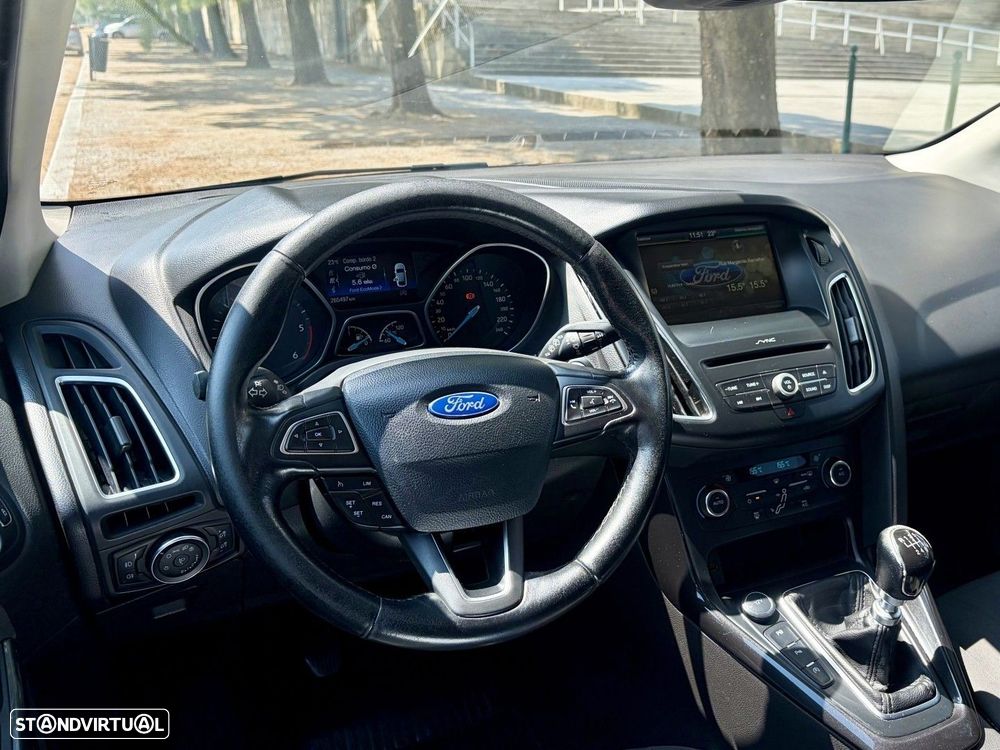 Ford Focus SW 1.5 TDCi Titanium - 5