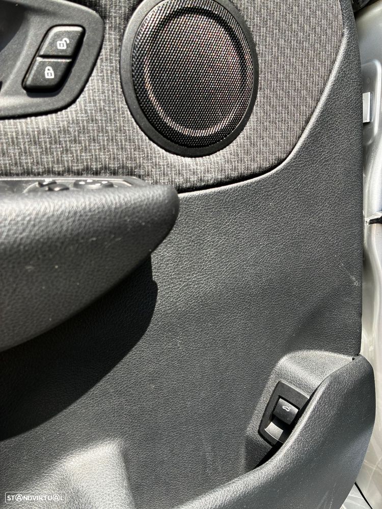 BMW 216 Active Tourer d Line Luxury - 17