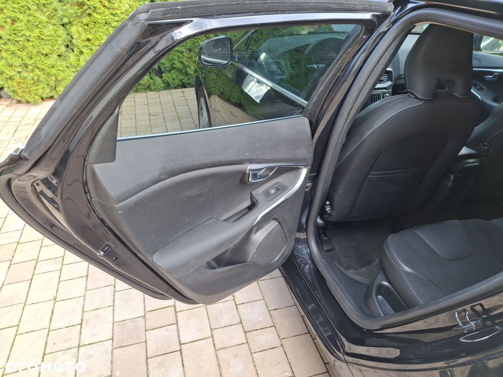 Volvo V40 D3 - 16