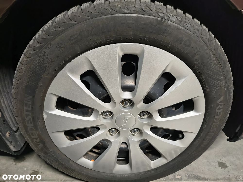 Kia Ceed 1.6 CRDi L - 17