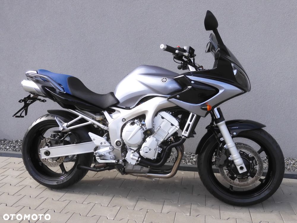 Yamaha FZ6 - 3