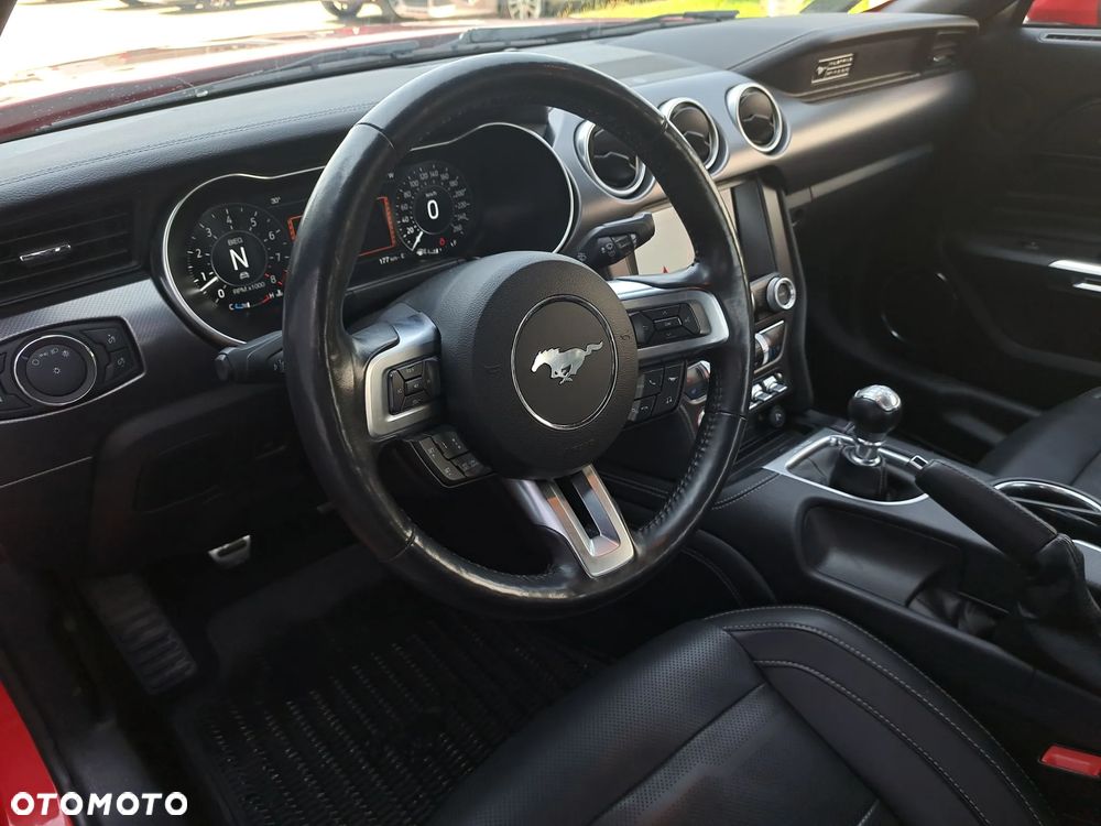 Ford Mustang 5.0 V8 GT - 15