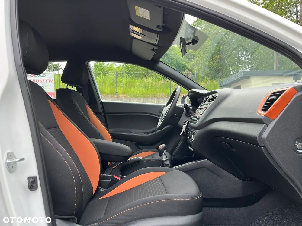 Hyundai i20 blue 1.0 T-GDI Active Passion Plus - 25