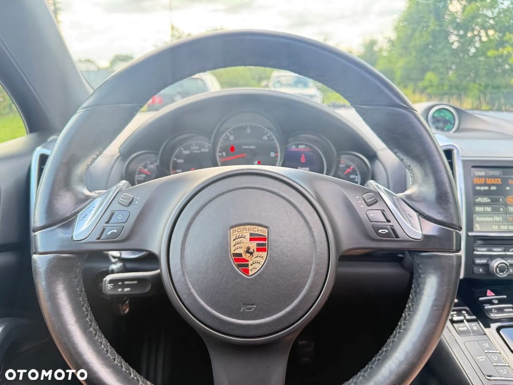 Porsche Cayenne - 24