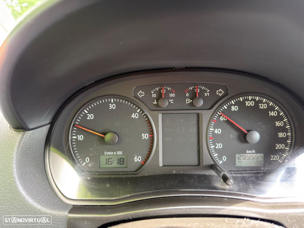 VW Polo 1.4 TDi Confortline - 9