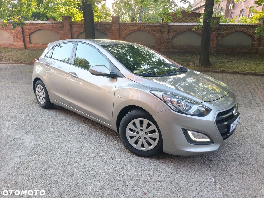 Hyundai i30 1.4 Passion - 17