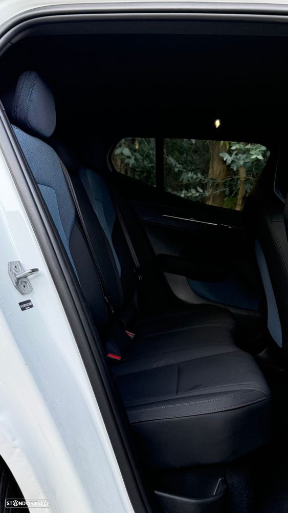 Volvo EX30 51 kWh Single Motor Essential - 10