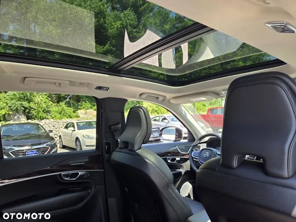 Volvo XC 90 - 14