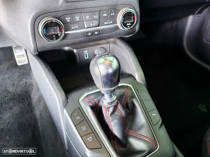 Ford Focus SW 1.5 TDCi EcoBlue ST-Line - 17