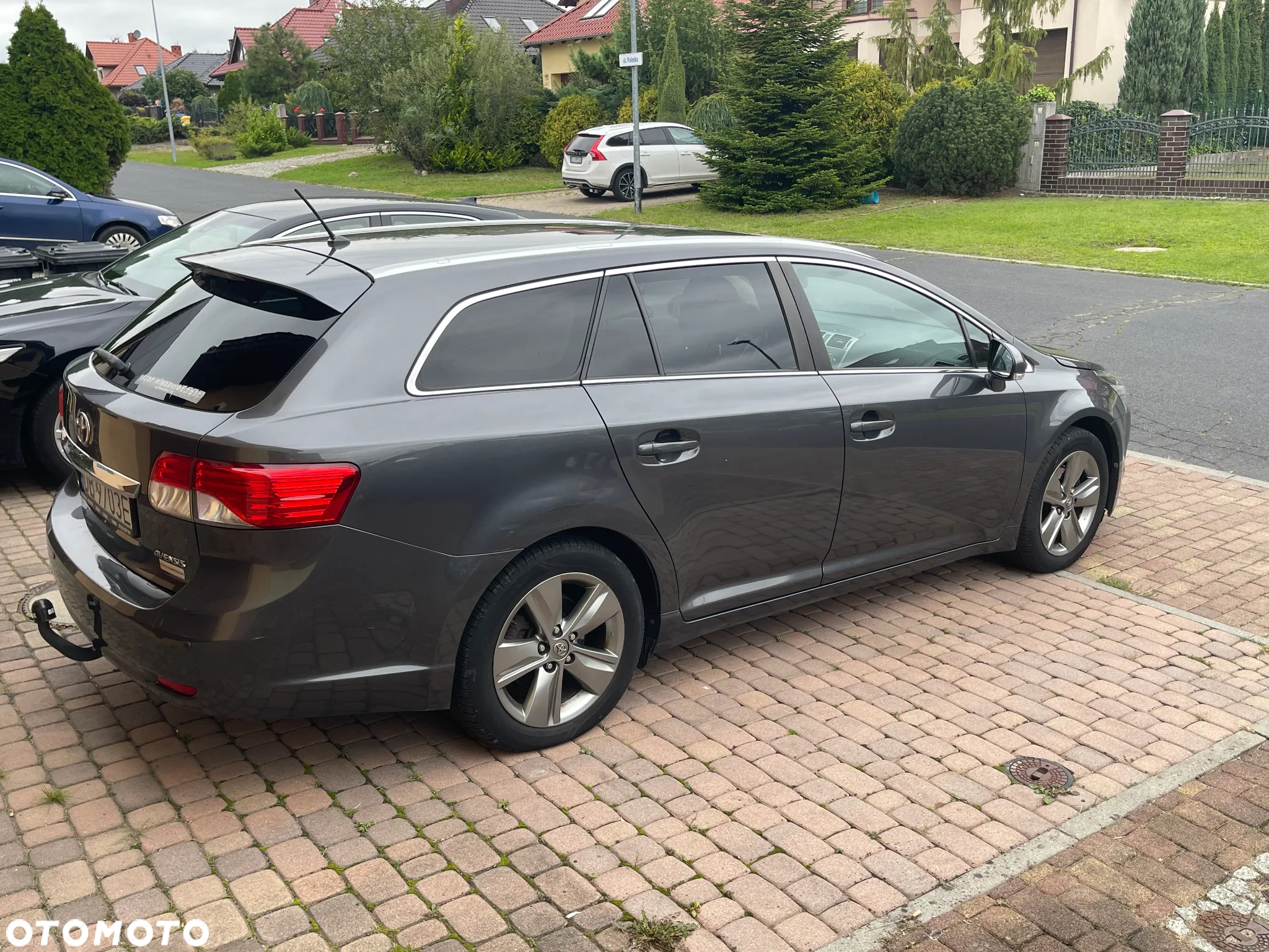 Toyota Avensis 2.0 D-4D Premium - 6