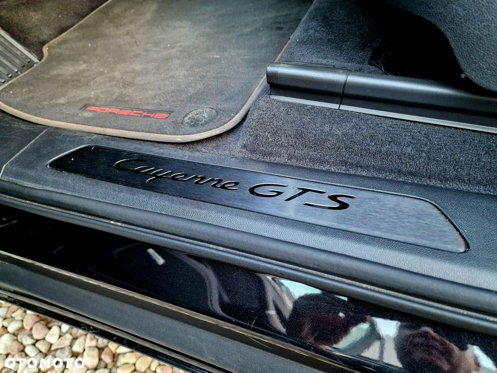 Porsche Cayenne - 19