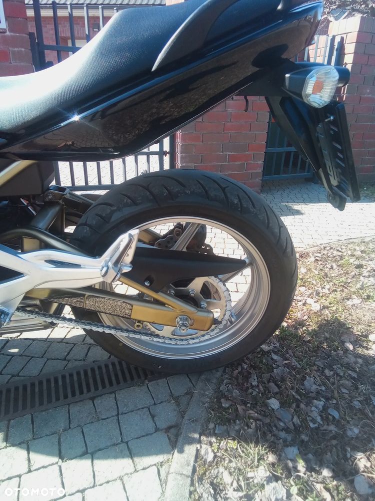Kawasaki ER - 10